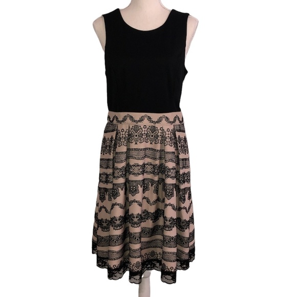 ELLE Dress Women's Size US10 Black Tan Sleeveless Fit & Flare Lace Details - Picture 1 of 10